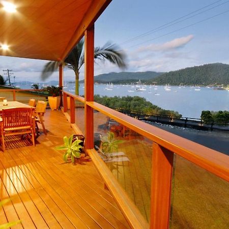 Airlie Waterfront Bed & Breakfast 에일리비치 외부 사진