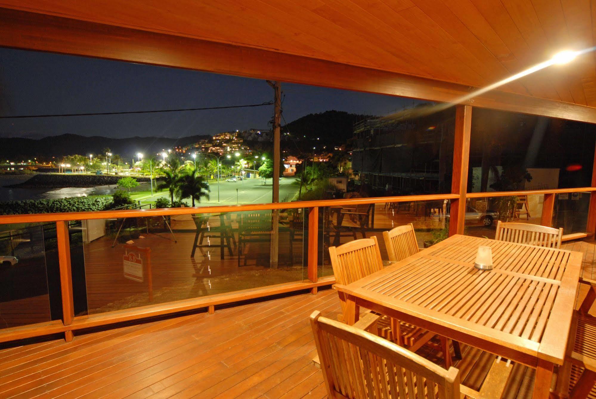 Airlie Waterfront Bed & Breakfast 에일리비치 외부 사진